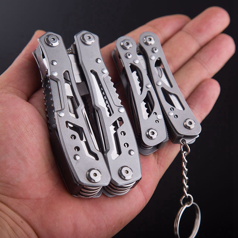 GearGo™️ I Multifunktions-Klappzange mit Messer