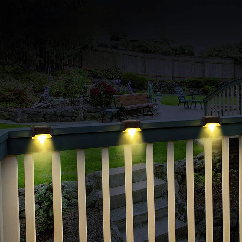 Debbr™ Wasserdichte Solarlampe für den Außenbereich (2+2 gratis!)