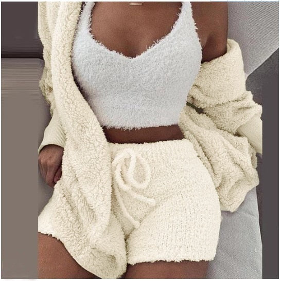 CozyWear™ - 3 in 1 Set aus kuscheligem Strick