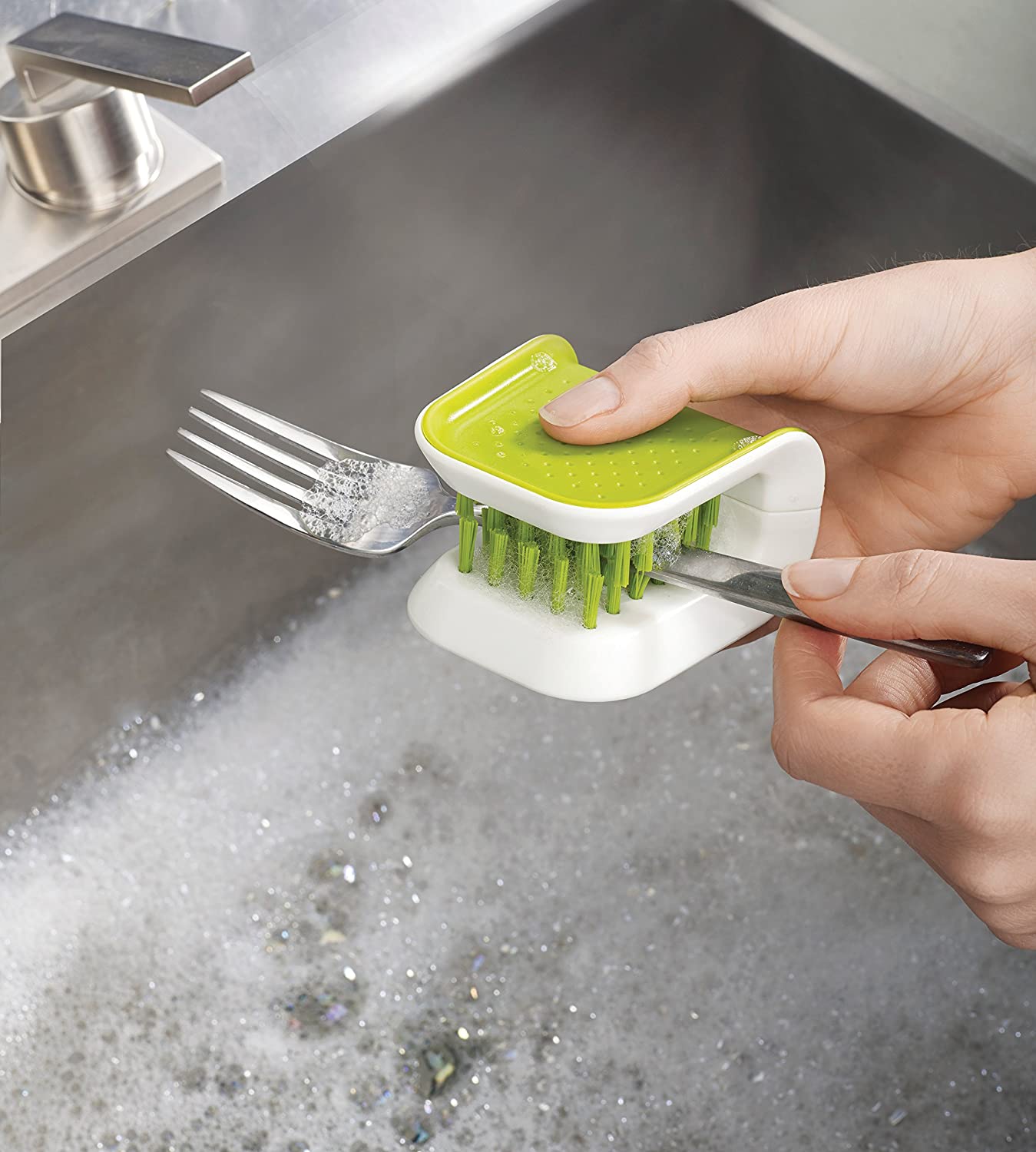 BladeBrush™ - Messer und Besteckreiniger ( 1+1 GRATIS)