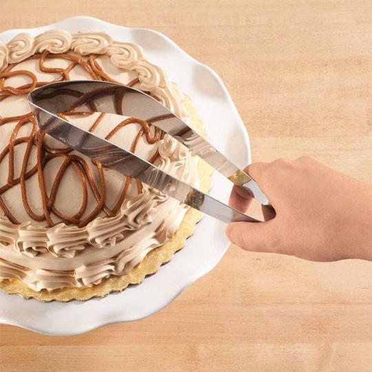 Cake Serve™ Kuchenschneider aus Edelstahl (1+1 gratis!)